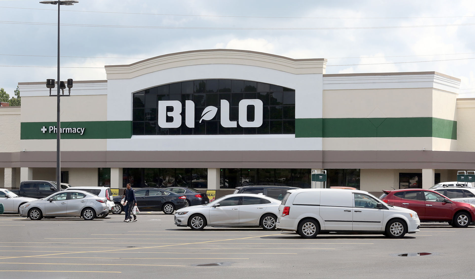 Bi-Lo Grand Reopening